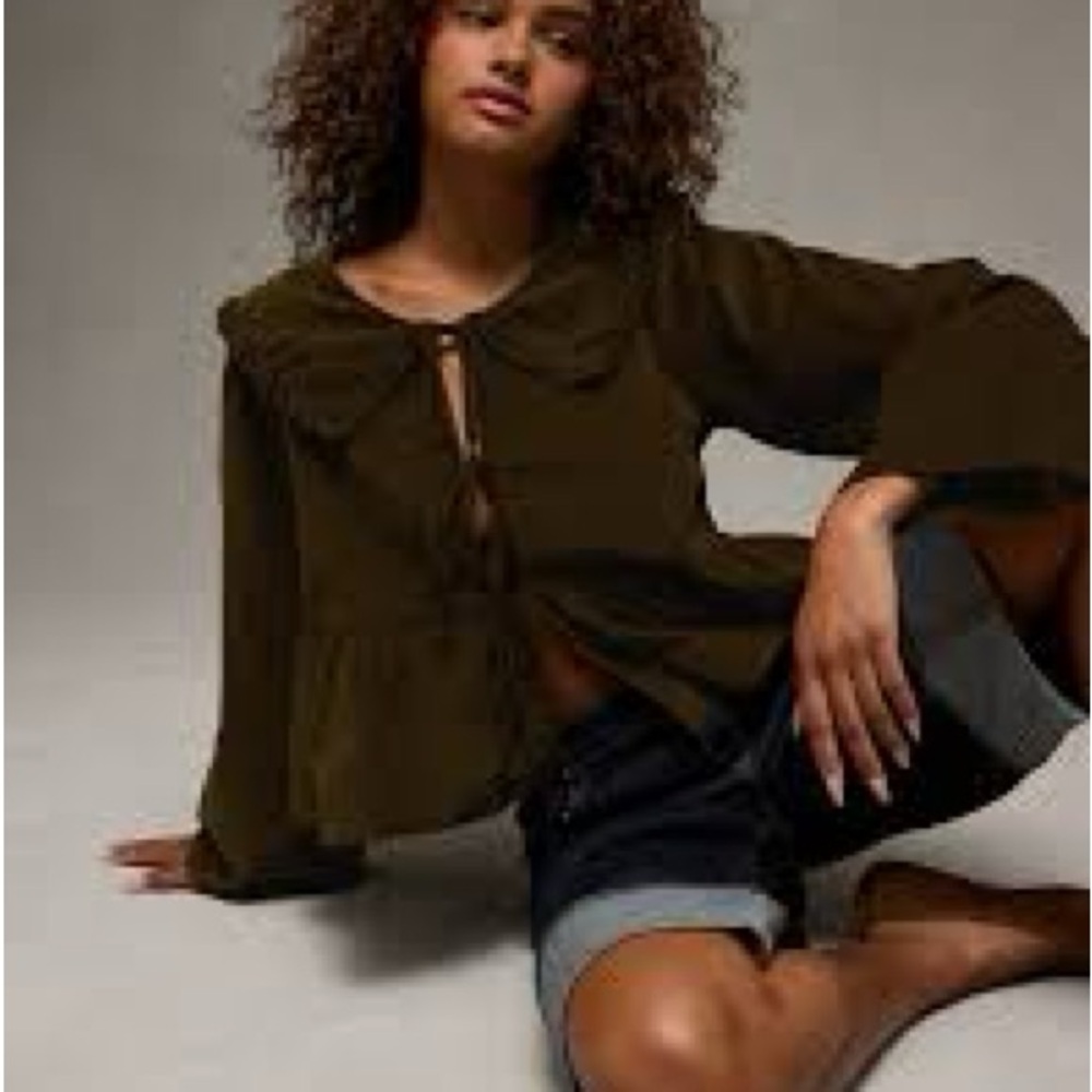American Eagle corduroy blouse NWT